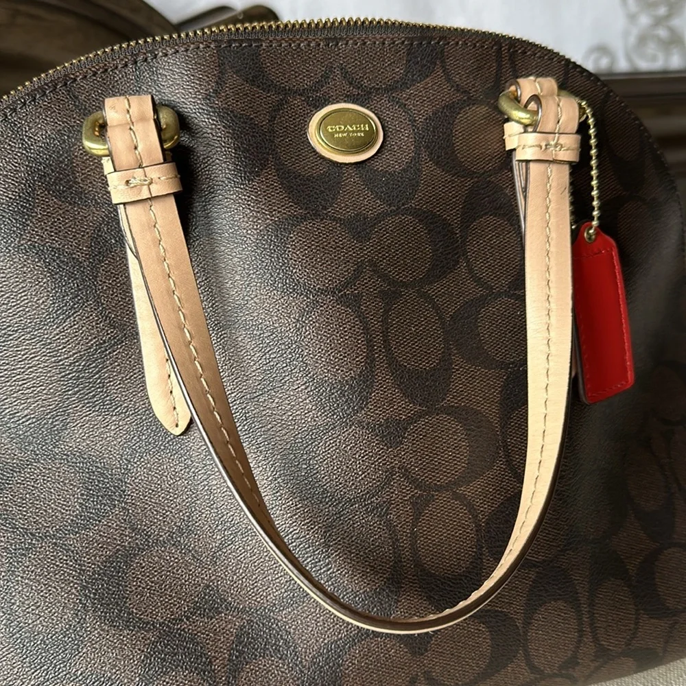 Coach purse - Picture 8 of 8